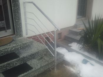 Handlauf aus Edelstahl